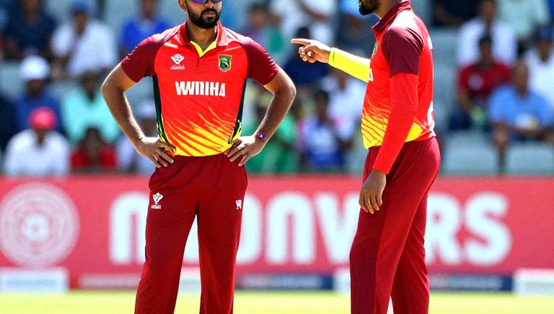 সিডনি থান্ডারের নতুন পেস আক্রমণ, আর পুরনো ব্যাটিং ধাঁধা