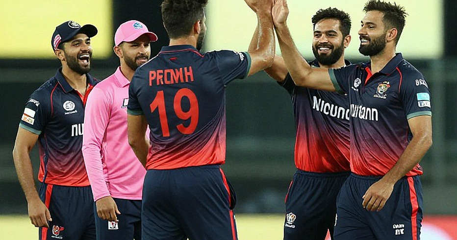যে রিপোর্টে কোনো খবর নেই: ট্রান্সফার উইন্ডোতে খালি ঘর আর তথ্যসূত্রের দায়